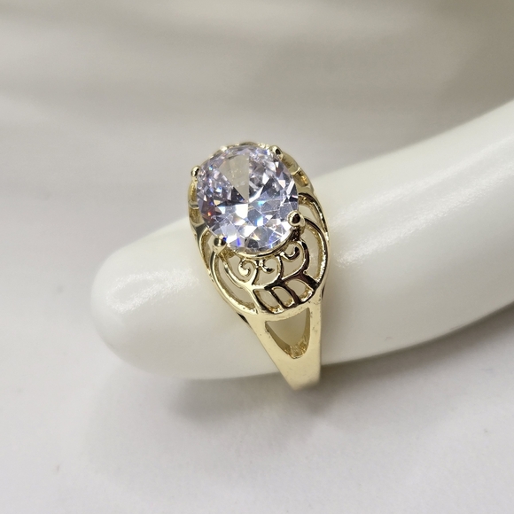 Swarovski Crystal Elements Gold Statement Ring Size 7 Clear Oval Prom Bridal - Picture 3 of 5